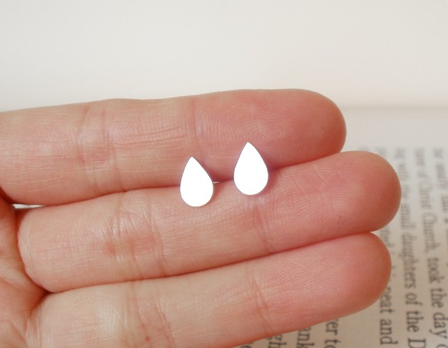 sterling silver rain drop ear studs handmade in England